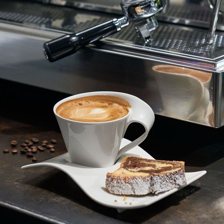 Service à café "Vague de Porcelaine"